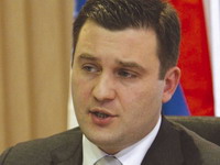 Treba nam godišnji rast BDP-a od četiri odsto
