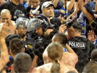 Policija u Zenici privela 10 navijača