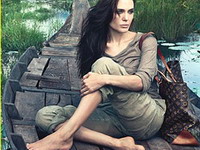 Angelina Jolie u kampanji za torbe Louis Vuitton