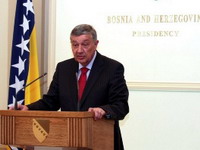 Radmanović: Prijedlogom Kukića će se produbiti kriza
