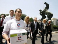 Danas "Dan D" za Dinkićev zakon