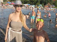 Obožavatelji "spopali" Selmu Bajrami na Panonskom jezeru