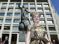 Otkriven spomenik Juriju Gagarinu u Londonu