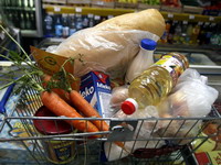Prosječna plata pokriva oko 45% potrošačke korpe