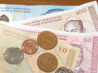 Prosječna neto plaća u junu 820 KM