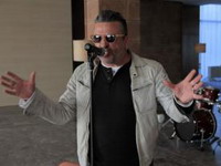 Mladen Vojičić Tifa u septembru nastupa u Njemačkoj i Švicarskoj