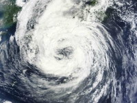 Japan: 400.000 ljudi mora napustiti domove prije tajfuna