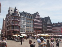 Frankfurt, Bankfurt, Majnheten