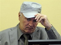 Mladić pod nadzorom lekara