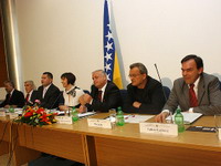 CIKBiH sankcionirao 10 političkih stranaka