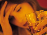 Alkoholizam ima ozbiljnije posledice po žene