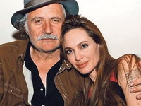 Šerbedžija se osramotio na prvom susretu sa Angelinom Jolie