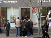 Četrnaest velikih banaka nudi Telekomu kredit za udeo OTE