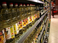 Vlada će oboriti visoke marže na hranu u svim trgovinama