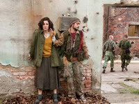 Prijedorčanka organizuje 'premijeru' filma 'U zemlji krvi i meda' u svom stanu