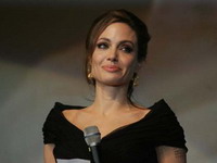 Šestoaprilsku nagradu dodijeliti Angelini Jolie