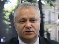 Stranke priznale zapošljavanje po partijskoj pripadnosti