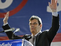 Koštunica: Srbija politički neutralna