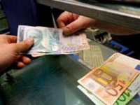 NBS prodala 10 miliona evra, dinar ipak slabiji za 0,2 odsto