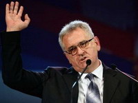 Tužilaštvo: Nikolić krši Ustav izjavama o Bogoljubu Kariću