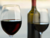 Crno vino štiti mozak od demencije?