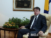 SDA-u i Tihiću smeta zamah u javnim radovima