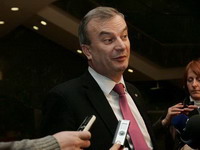 Insistiranje da Vlada FBiH radi u punom kapacitetu