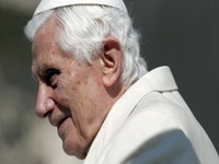 Papa: Kriza pokazala nesposobnost kapitalizma