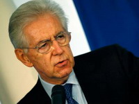 Monti na čelu centrističke koalicije