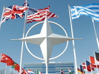 NATO razmatra vojnu intervenciju u Siriji