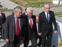 Budimir, Kebo i Pudarić na sastanku kod Inzka