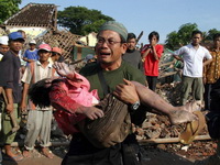 Najmanje 22 osobe poginule, a 210 povrijeđeno u zemljotresu