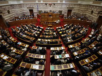 Grčka: Parlament usvojio nove mjere štednje, 25.000 radnika dobija otkaz