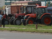 Ratari povlače blokade, slede novi razgovori