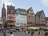 Frankfurt: Grad muzeja i klupskog života