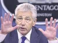 Pentagon steže kaiš