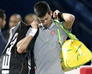 Novak pao posle kiše, Federer zaplesao kao u najboljim danima za finale Dubaija!