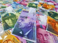Srednja plata u Švajcarskoj prešla 6.000 franaka