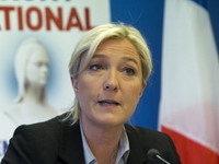 Le Pen za ukidanje dvojnog državljanstva