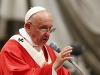 Papa po prvi put sa žrtvama seksualnog nasilja