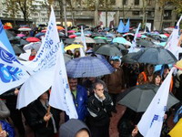 Prosvetari održali protest na Trgu Nikole Pašića