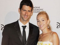 NOVAK POSTAO TATA! Jelena rodila sina!