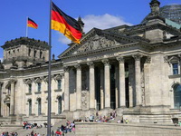 Mitinzi i kontramitinzi širom Nemačke