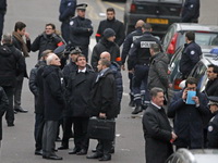 Masakr u Parizu - potraga za napadačima