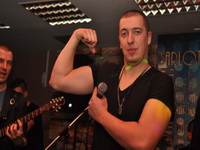 TJERA PO SVOME Gile autom "divljao" po ulicama Kaknja...