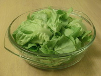 Riješite se bubuljica uz zelenu salatu