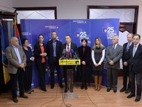 DS: Krivične prijave protiv Vučića, Stefanovića