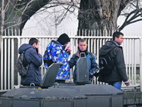 ŠKOLE KAO PUŠIONICE Odmor koriste da zapale, nadležni BEZ REŠENJA