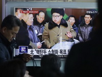 Zastrašivanje: Kim Džong Un pored nuklearne glave