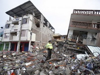 Zemljotres ubio 350 osoba:"Broj žrtava će narasti"